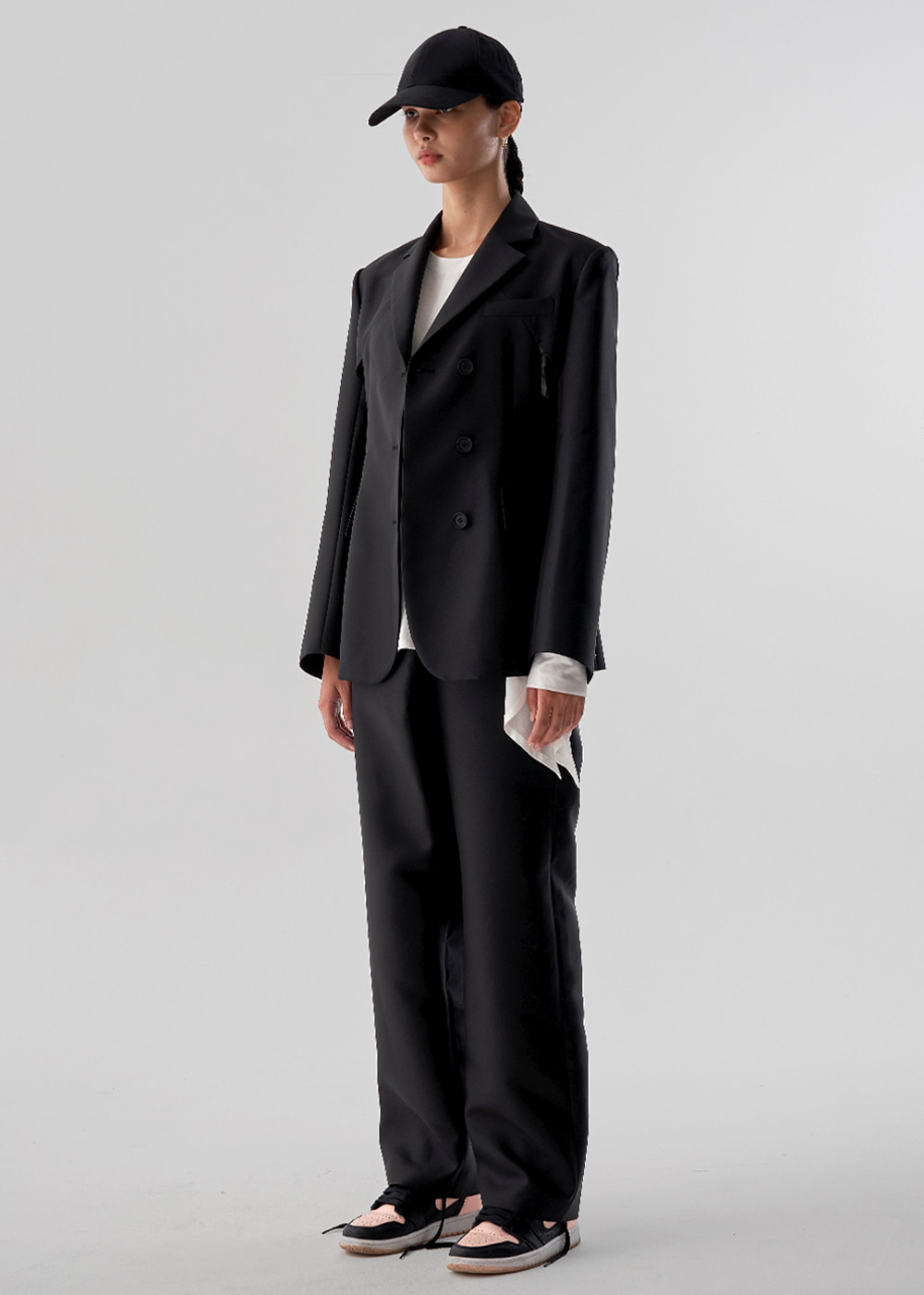 [SUSTAINABLE LINE]  CUT-OUT STRAP BLAZER_BLACK